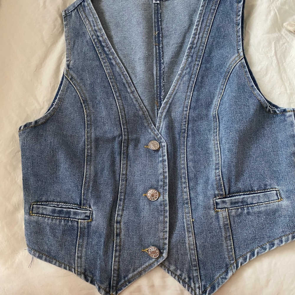 Never worn